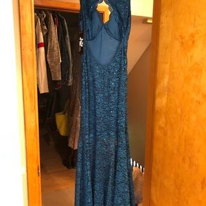 Dresses - Long lace and sequin dress. Dresses - Long lace and sequin dress.
